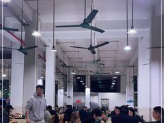 大堂-标记美食新鲜猪杂(兴南大道店)