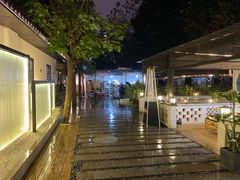 -浮何烤铺(桐梓林店)