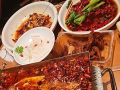 -六福烧烤酒馆(秦隆步行街店)