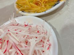 -王老六铁锅炖鱼(长春路店)