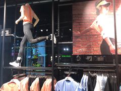 -阿迪达斯(武林银泰三叶草店)