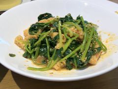 -俭寨大盘鸡·手抓肉·烧烤新疆菜(乌苏路店)