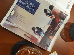 -彳亍咖啡·这里(水湾路店)