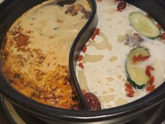 -钢管厂五区小郡肝串串香火锅(梅川路店)