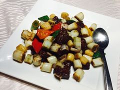 招牌蒜香牛肉粒-世博洲际酒店-盛会堂中餐厅