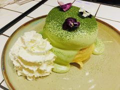 抹茶鲜花松饼-MIKAKU(万达广场上海宝山店)