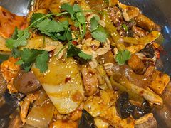 -拿渡麻辣香锅(世茂广场·工三店)