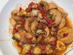 -阿瓦山寨·湘菜现炒·剁椒鱼头王(咸阳总店)