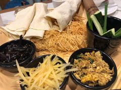 故乡风情-丁里羊肉小镇(天鹅湖总店)