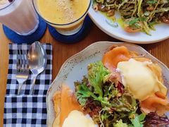 -ROAST coffee & eatery