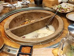 -滇香肴·云南菜蒸汽石锅鱼(云南北路店)