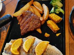 海陆盛宴-必胜客(大宁路店)