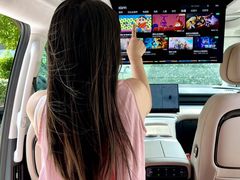 -小鹏汽车体验中心(苏州龙湖狮山天街店)