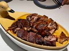 -八府香鸭·啫啫煲(华山路店)