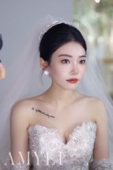 -艾米丽婚纱礼服