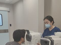 -上海大学附属上海和平眼科医院
