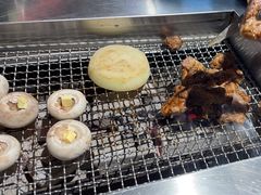 -马路牙子烧烤音乐酒馆(望京店)