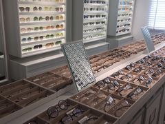 -目艮眼镜SHOWROOM(品牌集合店)