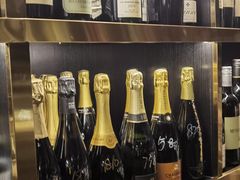 -Wine Universe 宇宙酒馆