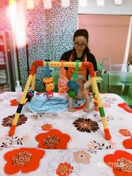 -爱婴室(上海大华路店)