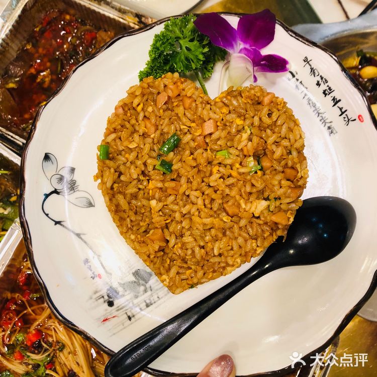 秋葵、鸭血。都比较入味！