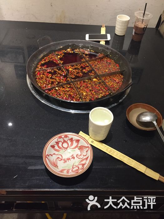 重庆红板凳火锅图片