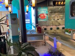 -佬麻雀·新湘菜(珠海金发购物中心店)