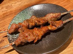烤羊肉串-阿里家·新疆烤肉酒場 by MIG