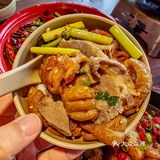 龙洞美食街｜高性价比的地道乐山跷脚牛肉，人均60不到‼️
