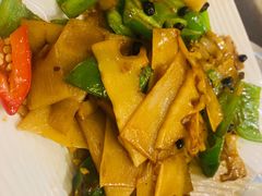 尖椒豆豉炒酸笋-美极鲜食坊(宝安南路店)