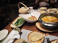 -石梅湾威斯汀度假酒店-品味餐厅·川湘菜·海鲜风味火锅·手工面食·万州烤鱼·口味牛蛙·小龙虾
