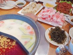 -鱼遇木桶斑鱼火锅(塔湾店)