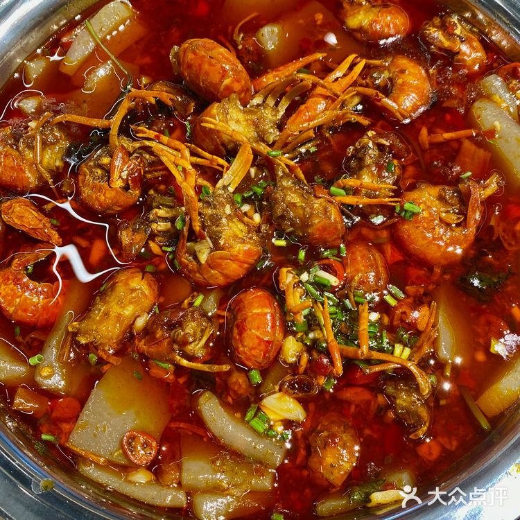 深圳沙井新开的陈双财烧烤，排队也要吃。。。