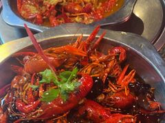 -路边边地标烧烤·川菜·小龙虾·音乐酒馆(良乡长虹店)