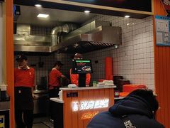 门面-张亮麻辣烫(上海国顺东路店)