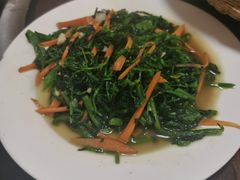 人参菜-北京龙庆四季香农家饭庄·灶台鱼·碳烤虹鳟鱼(龙庆峡店)