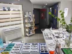 -视野联行眼镜蔡司·依视路官方授权店(顺城店)
