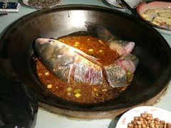 -鱼窝棚柴火铁锅炖(富山屯店)