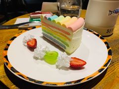 彩虹千层蛋糕-雨舍咖啡(汉神购物广场咖啡街区店)