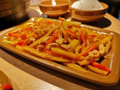 双椒酸笋炒肉丝-丫丫厨娘·柠檬鸭(江南蓝鲸世界店)