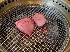 -铭牛烧肉·和牛海鲜自助(高新月牙湖店)