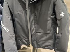 -迪桑特DESCENTE(青岛山东路万象城店)