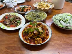 -胡子饮食店