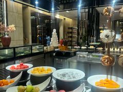 -广州万富希尔顿酒店·感趣自助餐厅·金秋蟹宴生蚝海鲜刺身
