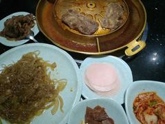 -猪啊牛呀羊啊铜盘烤肉(正大广场店)