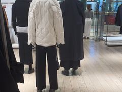 -COS(月星环球港店)