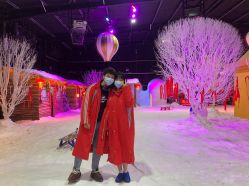 -圣名游乐城冰雪大世界