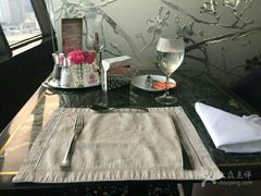 -广州花园酒店-凌璇阁360度高空海鲜自助餐CAROUSEL