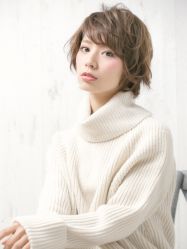 -LA BELLEZA倍丽莎美发沙龙
