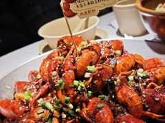 -巴厘龙虾·榜首油焖大虾(音乐学院·沿江酒馆店)